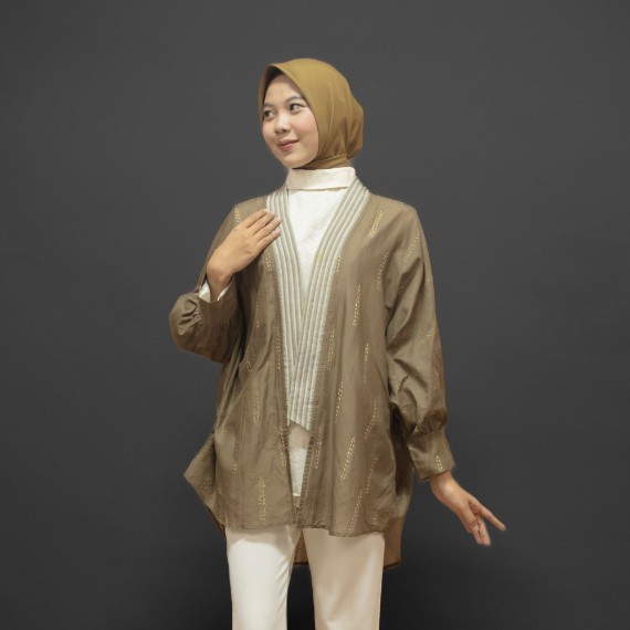 Yuvika – Natural Dye Batik Kimono Outer