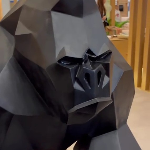 Polygonal Sculpture Gorilla