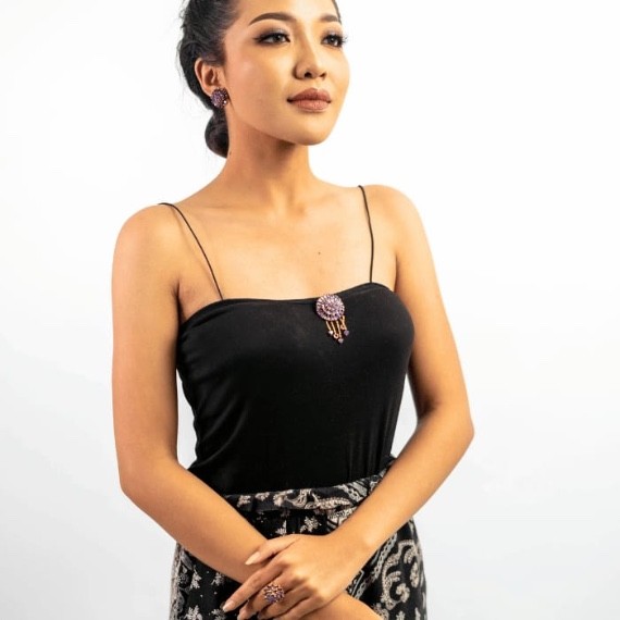 Amatys Amethyst Set with Minimalist Design, Silver-Plated and Gold-Plated