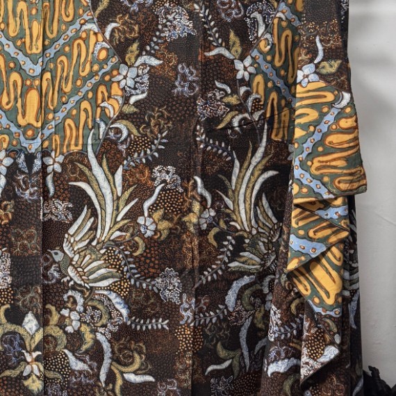 Batik Tulis Lasem Classic with Natural Dye