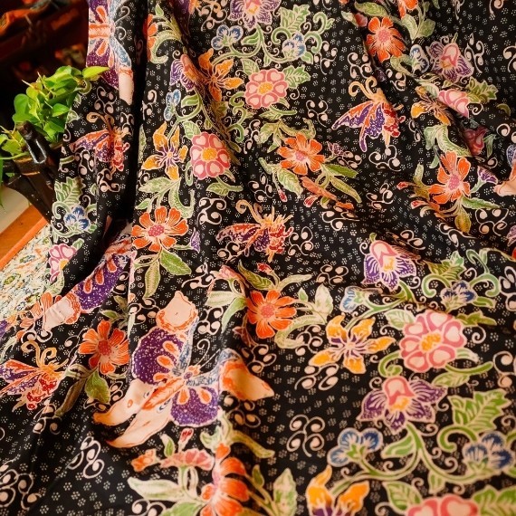 Olive's Lawasan Batik