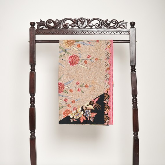 Famoli Hand-Drawn Batik