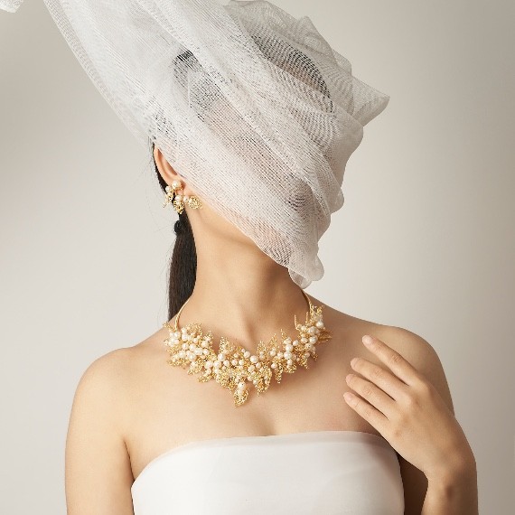 Dreamy Petal Pearl Gold Necklace