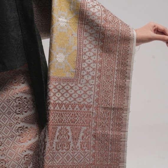 Songket Bunga Cina with Natural Dye